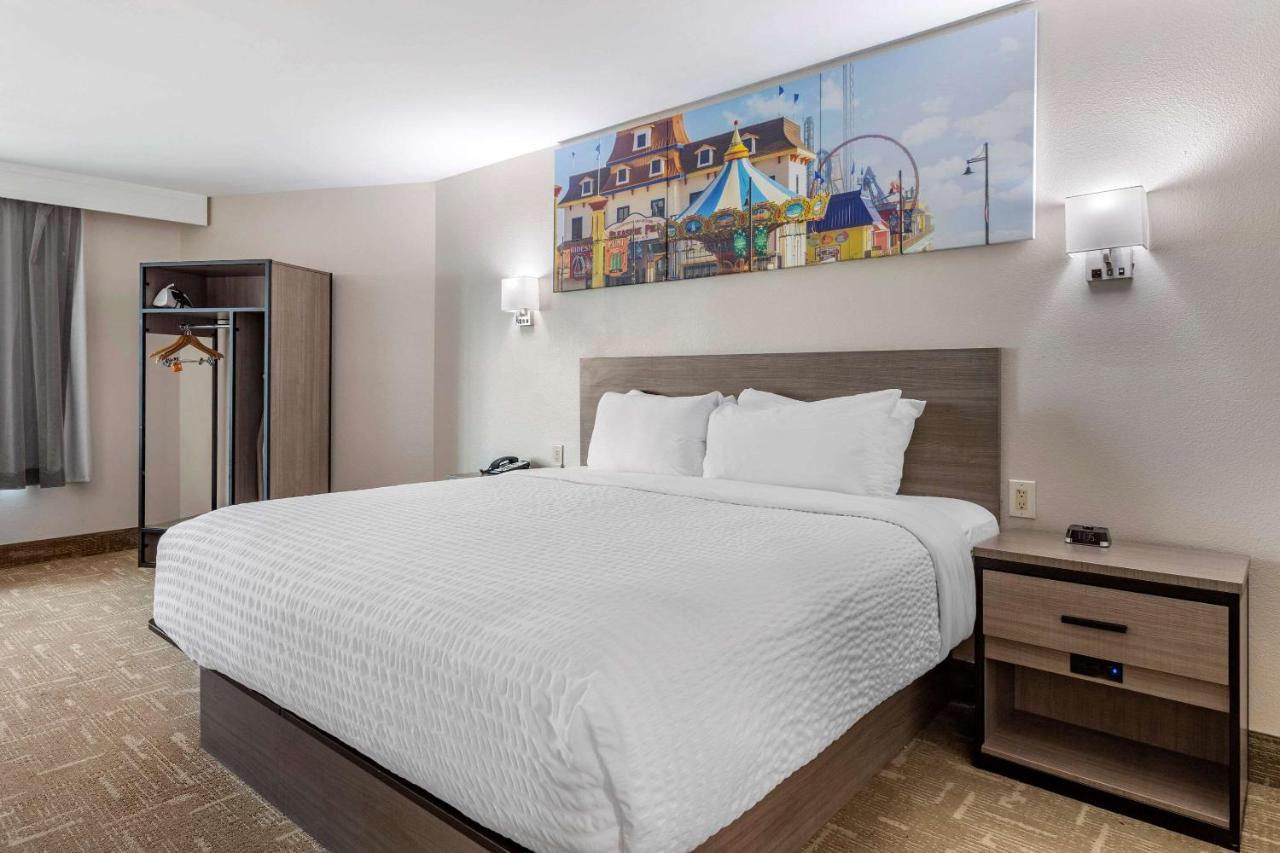 Clarion Pointe Galveston Seawall Esterno foto